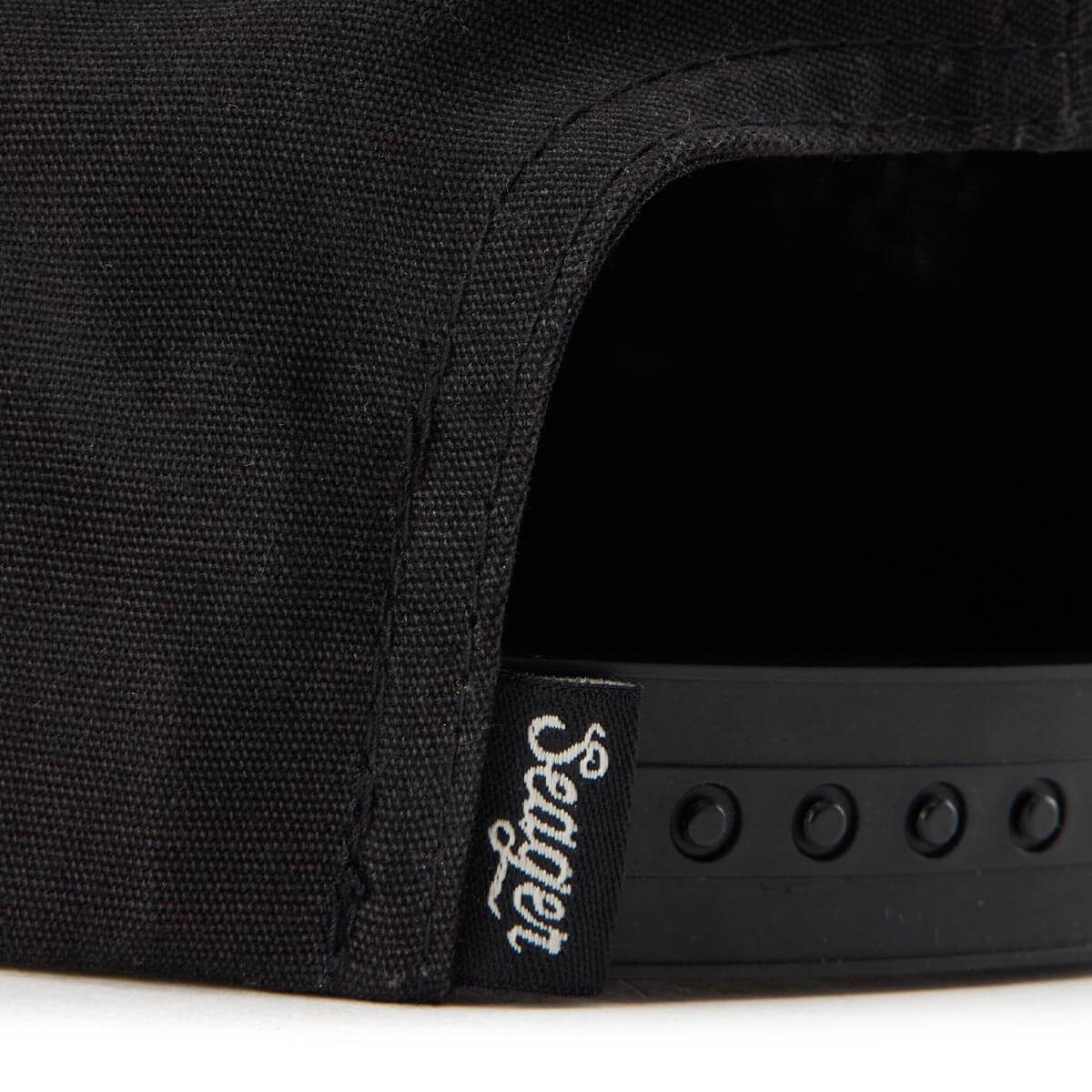 Badge Snapback Black
