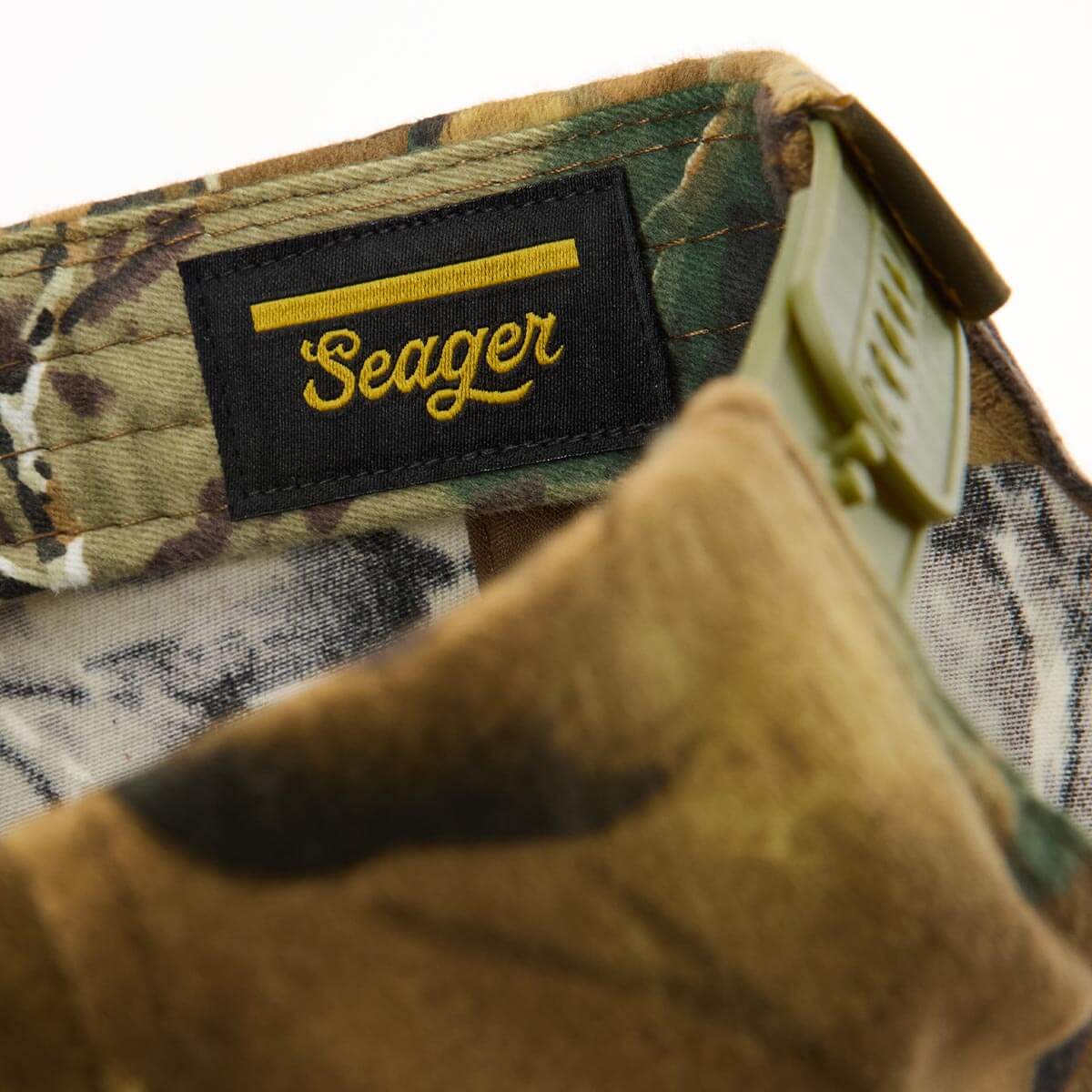 Good Buzz Snapback Camo