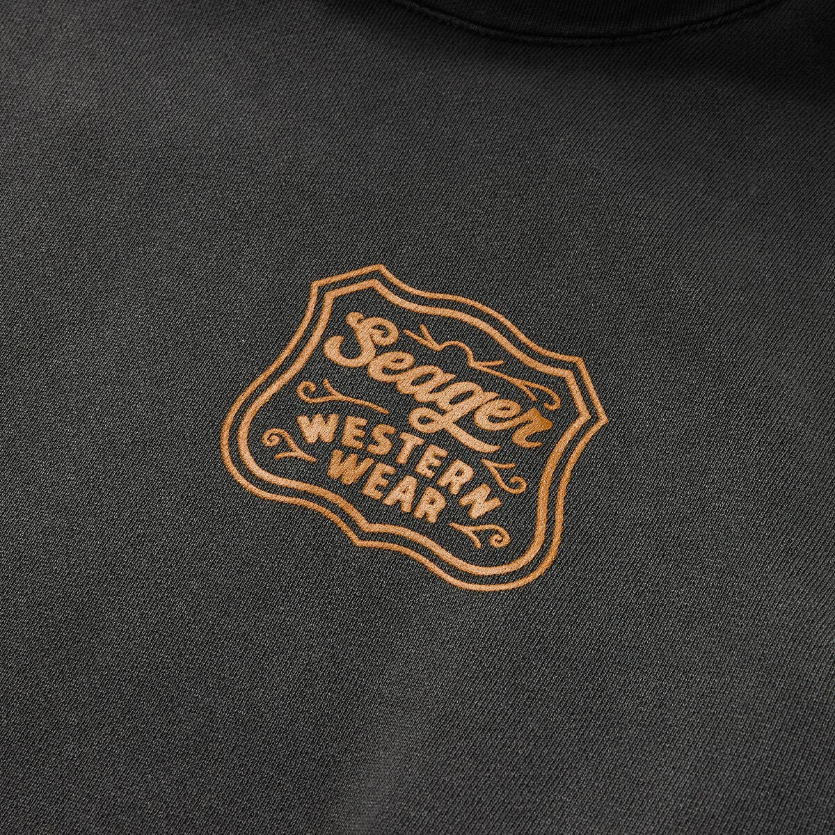 Badge Premium Hoodie Pigment Black